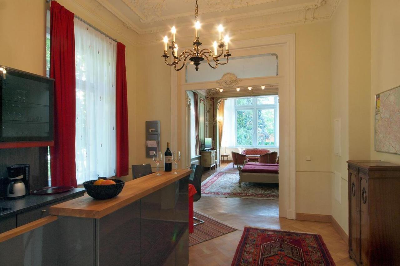 Ferienwohnungen Villa Haniel Hugo เดรสเดน ภายนอก รูปภาพ