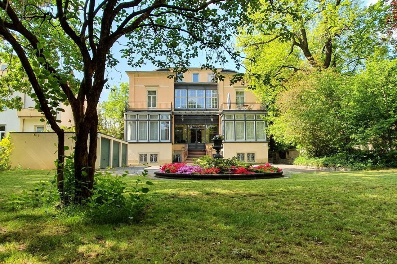 Ferienwohnungen Villa Haniel Hugo เดรสเดน ภายนอก รูปภาพ